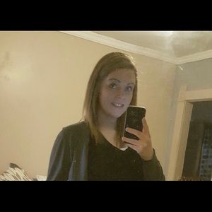 Meet your Posher, Alyssa